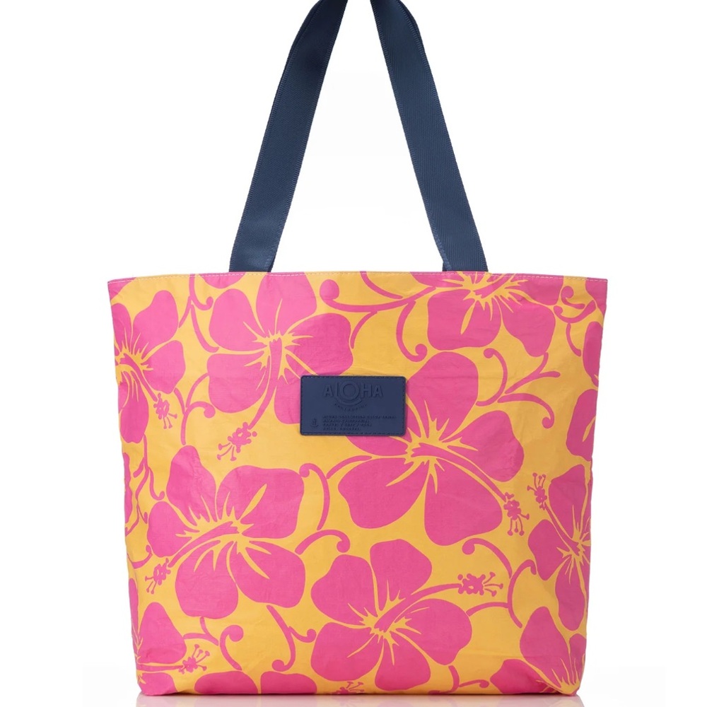 BNWT/NIB Aloha Collection Day Tripper Bag in Hana Hou Punch